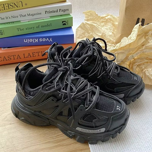 BALENCIAGA Seakers